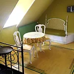 Myrehoj 3*